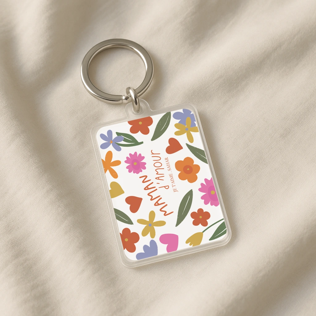 Porte-clés “Maman d’amour – Fond fleuri” – 100% personnalisable
